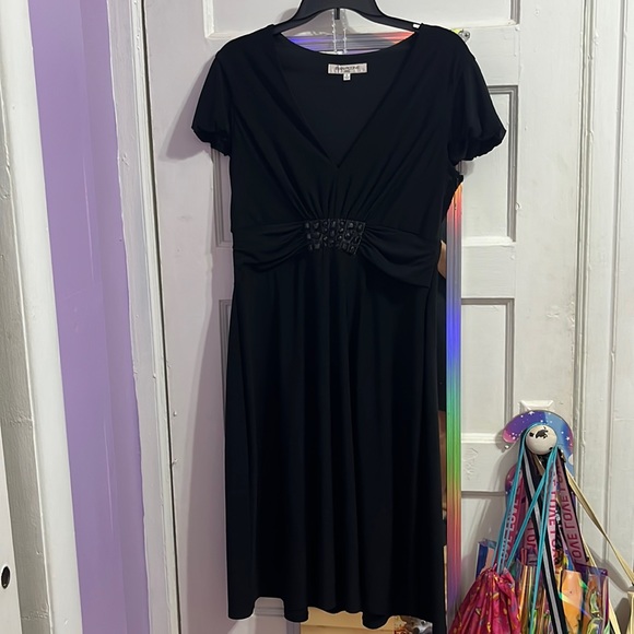 Women dress - Picture 1 of 2